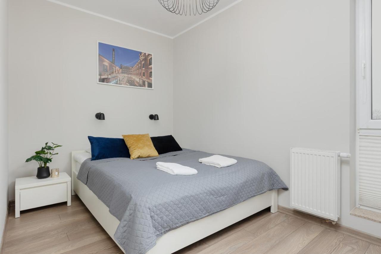 Modern One Bedroom Apartment With Parking In Lodz By Renters Prestige Exteriér fotografie